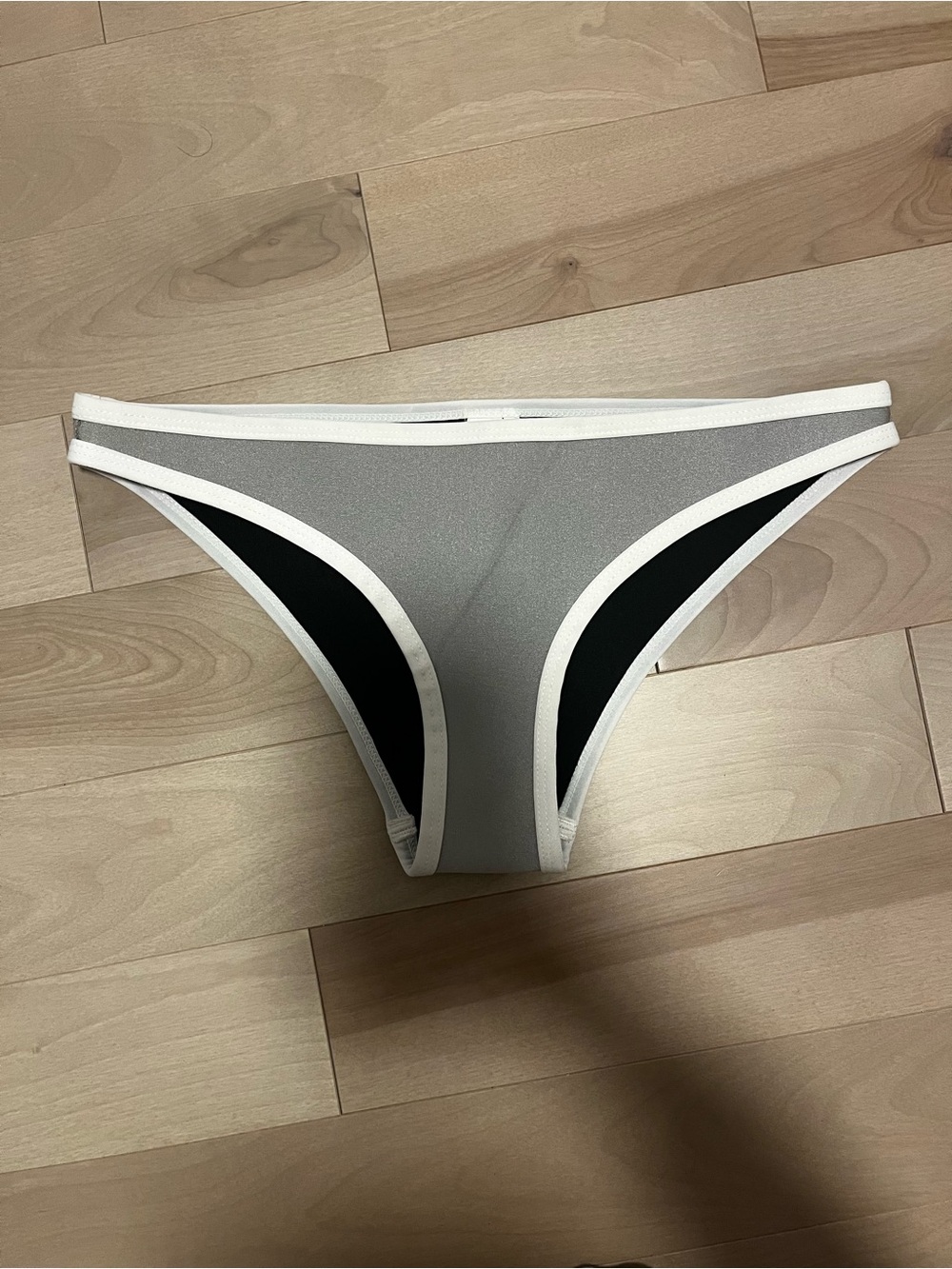 Hoaka swimwear - Bikini Bottom with White Trim